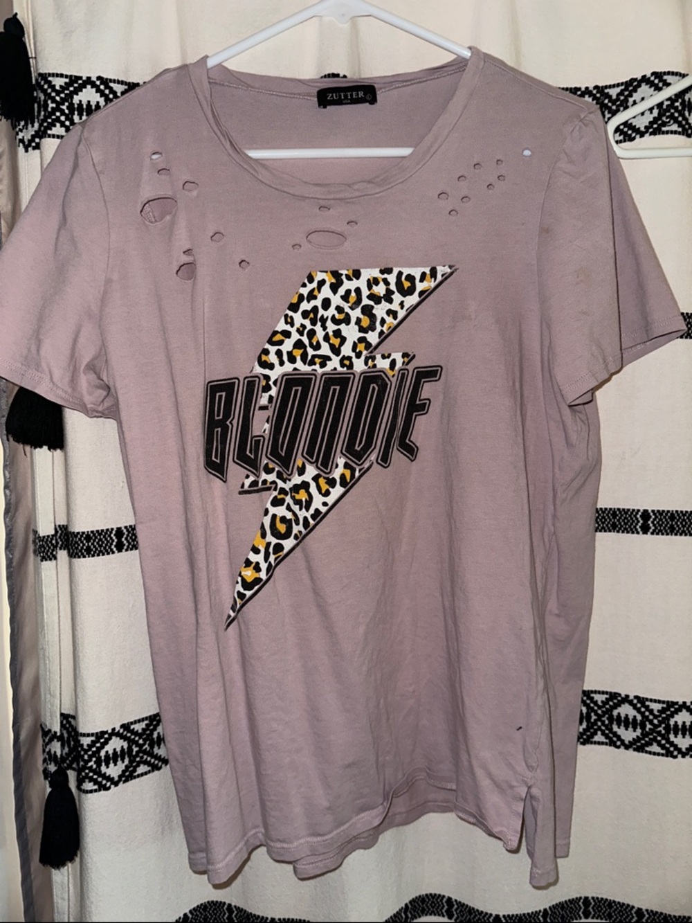 Zutter Women's 'Blondie' Graphic Short Sleeve Tee in Dusty Mauve